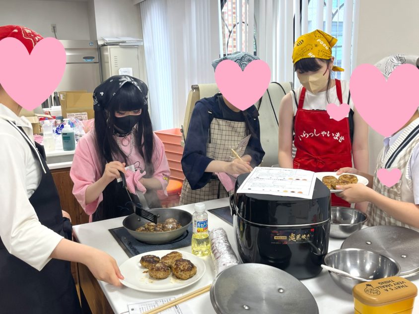 飛鳥未来きずな高校様クッキングクラス［ハンバーグ弁当編］